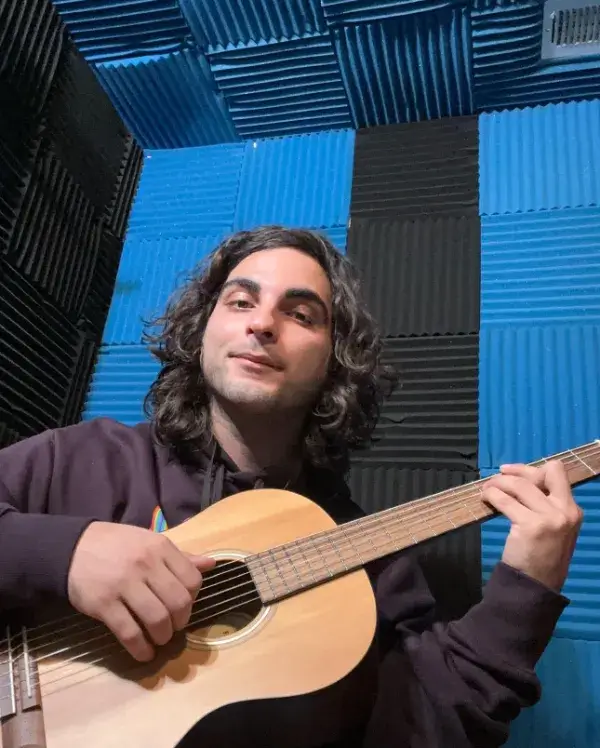 Sebastian teaches in home music lessons in guitar, voice, bass, ukulele, and drums for kids, teens, and adults. Creative, song-focused instruction with experience in performance, songwriting, and recording.